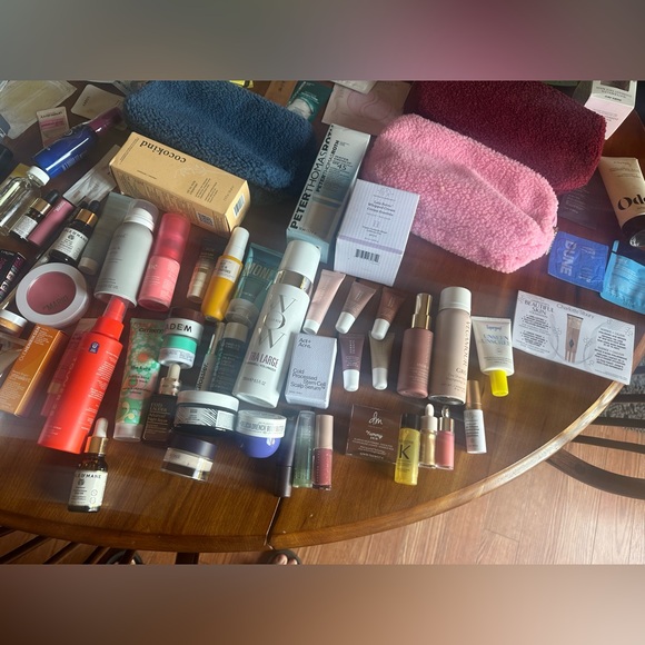 Makeup Mystery Bundle - Picture 2 of 15